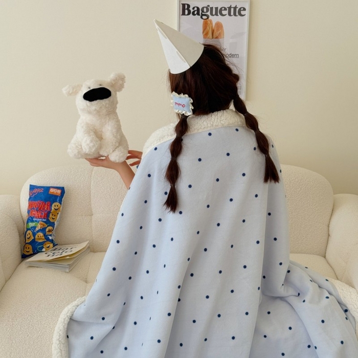 91家纺网 家纺一手货源 找家纺 顾里家纺 2025新款Chic韩系少女牛奶羊羔绒毯毛毯毯子-波点系 蓝波点