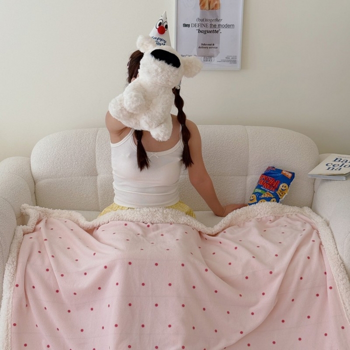 91家纺网 家纺一手货源 找家纺 顾里家纺 2025新款Chic韩系少女牛奶羊羔绒毯毛毯毯子-波点系 粉波点