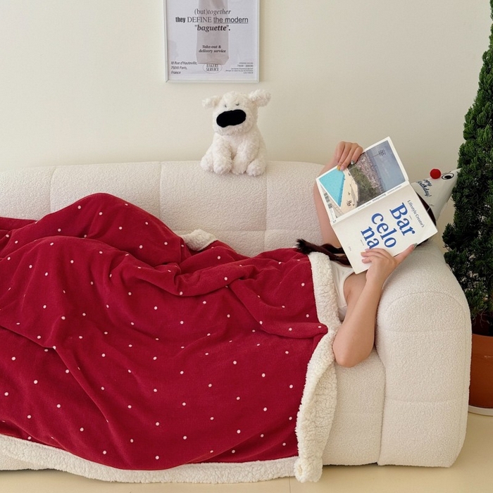 91家纺网 家纺一手货源 找家纺 顾里家纺 2025新款Chic韩系少女牛奶羊羔绒毯毛毯毯子-波点系 红波点