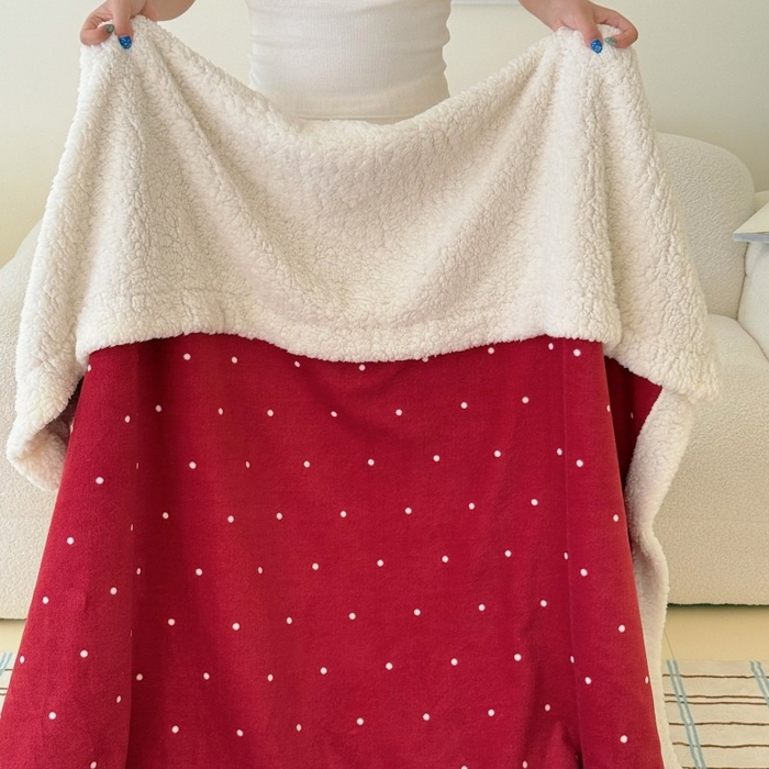 91家纺网 家纺一手货源 找家纺 顾里家纺 2025新款Chic韩系少女牛奶羊羔绒毯毛毯毯子-波点系 红波点