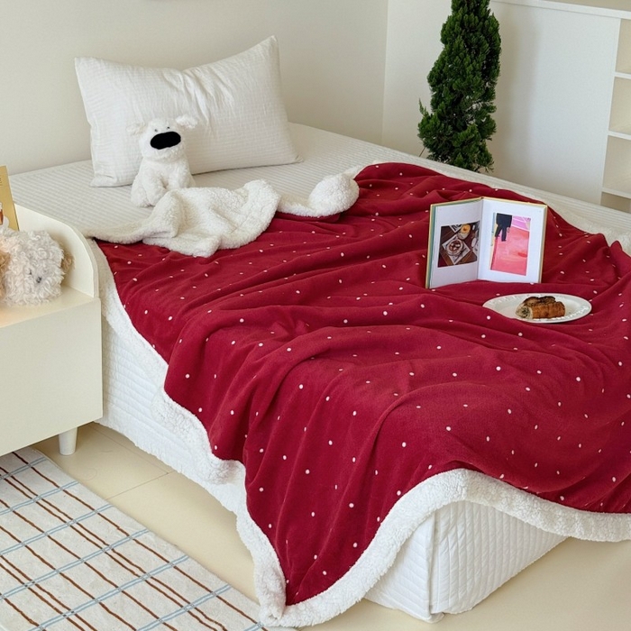 91家纺网 家纺一手货源 找家纺 顾里家纺 2025新款Chic韩系少女牛奶羊羔绒毯毛毯毯子-波点系 红波点