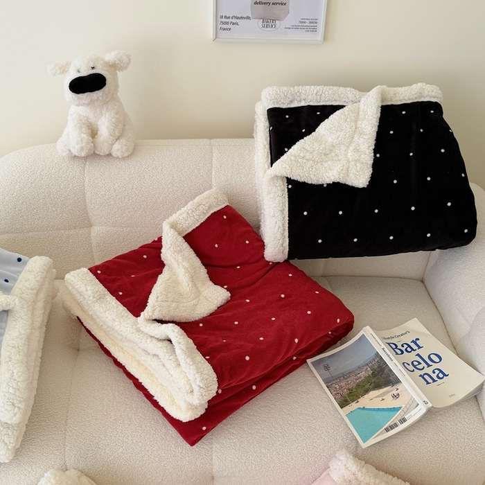 91家纺网 家纺一手货源 找家纺 顾里家纺 2025新款Chic韩系少女牛奶羊羔绒毯毛毯毯子-波点系 组合图 仅供参考不可下单