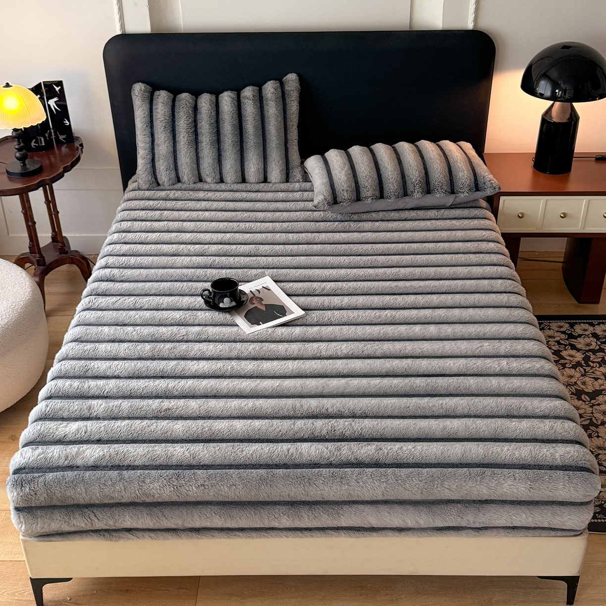 91家纺网 家纺一手货源 找家纺 丝印良品 2025秋冬新款300克条纹兔绒床笠三件套 床笠款-雪灰