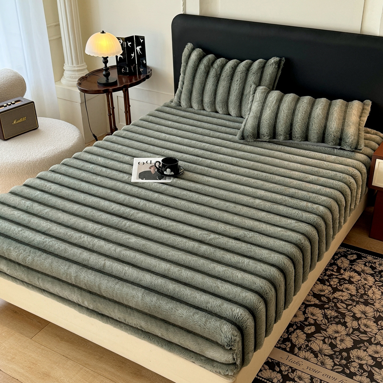 91家纺网 家纺一手货源 找家纺 丝印良品 2025秋冬新款300克条纹兔绒床笠三件套 床笠款-森林绿