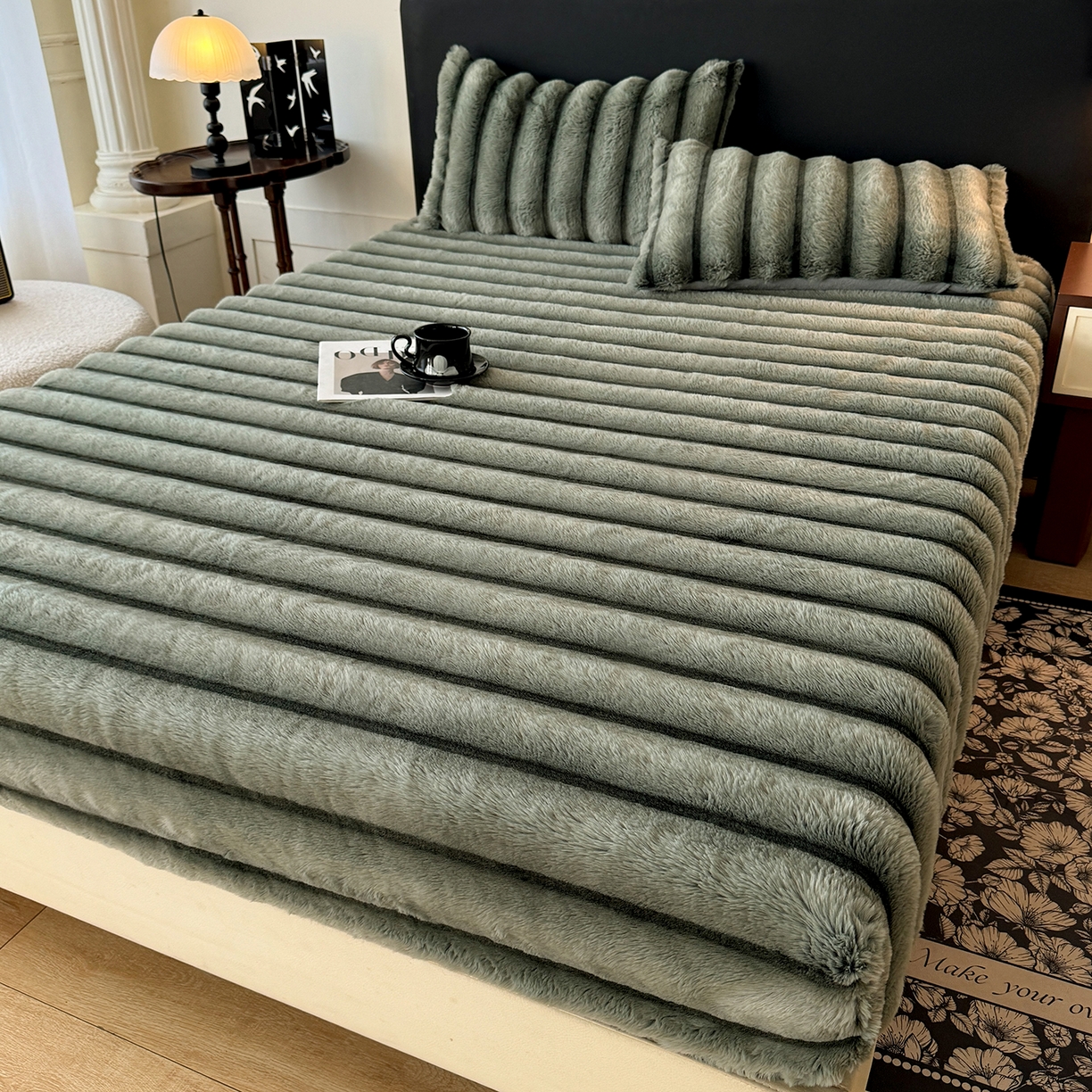 91家纺网 家纺一手货源 找家纺 丝印良品 2025秋冬新款300克条纹兔绒床笠三件套 床笠款-森林绿