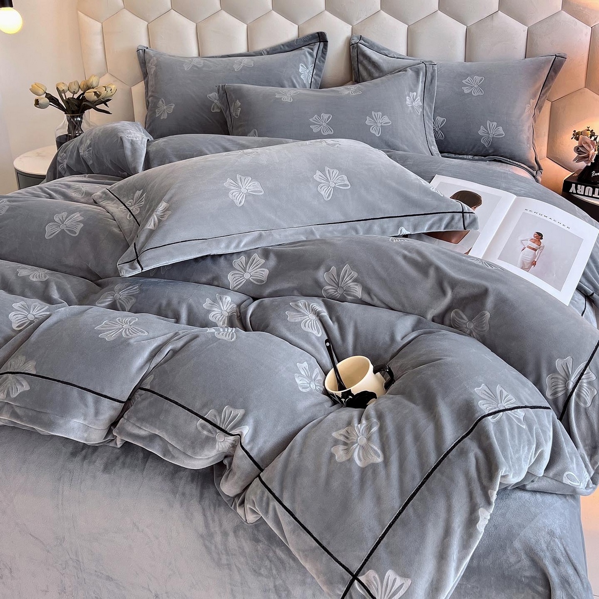 91家纺网 家纺一手货源 找家纺 （总）锦彩家居 2025新款高克重牛奶绒婴儿绒雕花四件套-暮光花园