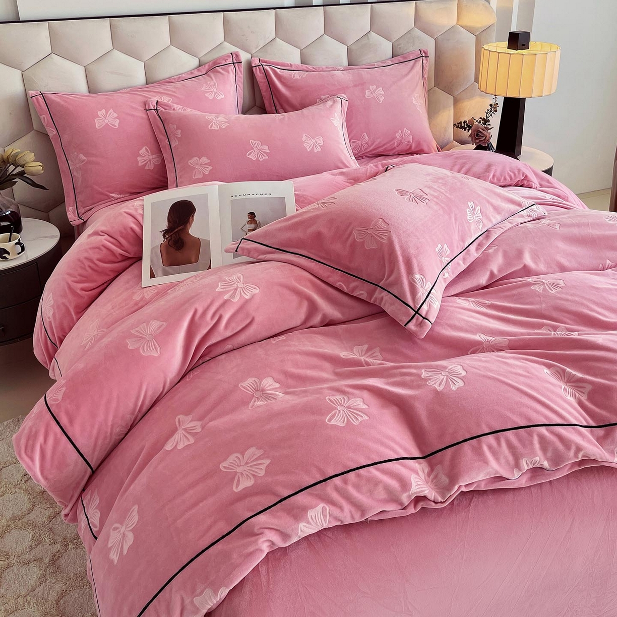 91家纺网 家纺一手货源 找家纺 锦彩家居 2025新款高克重牛奶绒婴儿绒雕花四件套-暮光花园 暮光花园-苏梅粉