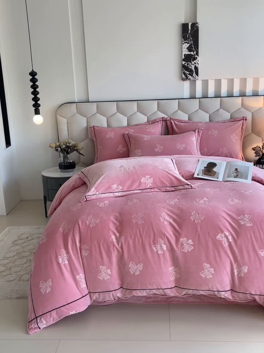 91家纺网 家纺一手货源 找家纺 锦彩家居 2025新款高克重牛奶绒婴儿绒雕花四件套-暮光花园 暮光花园-苏梅粉