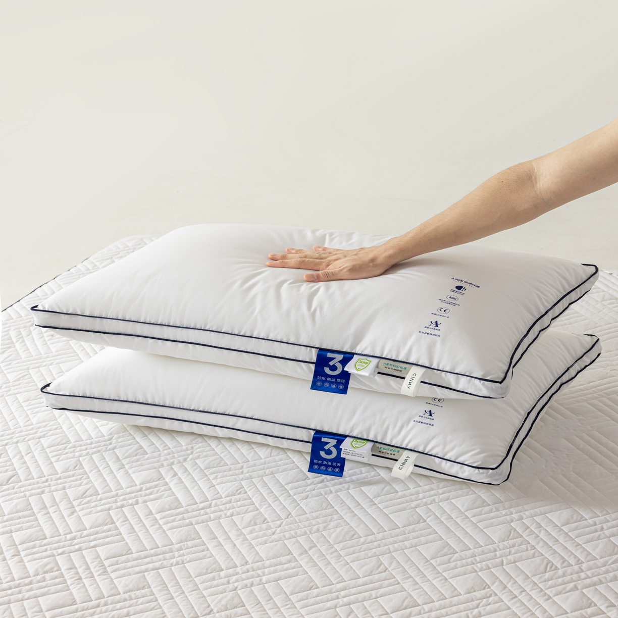 91家纺网 家纺一手货源 找家纺 （总）CINNY馨宜 MOS低致敏三防全棉抗菌防螨枕芯（军工级防水透湿面料）枕头