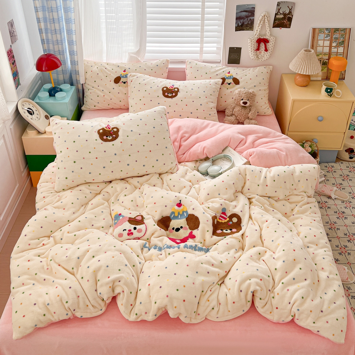 （总）仟网汇 2025新款卡通毛巾绣四件套