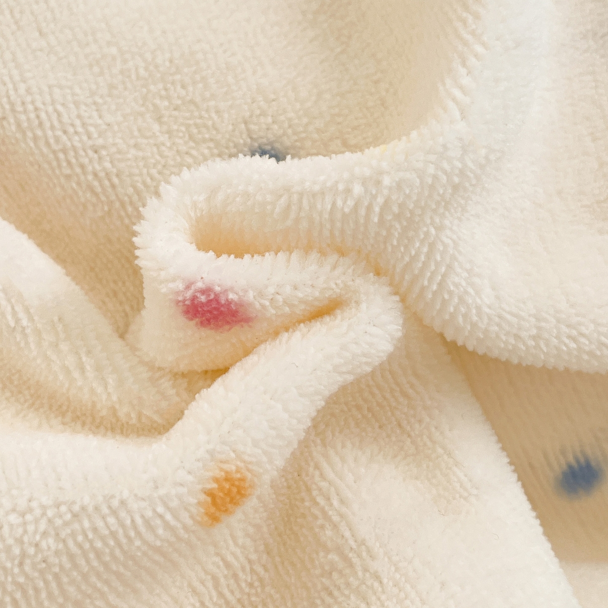 91家纺网 家纺一手货源 找家纺 仟网汇 2025新款卡通毛巾绣四件套 蛋糕熊