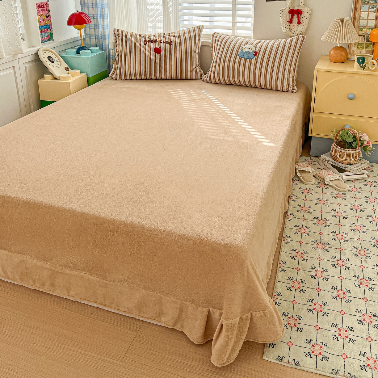 91家纺网 家纺一手货源 找家纺 仟网汇 2025新款卡通毛巾绣四件套 咖啡狗