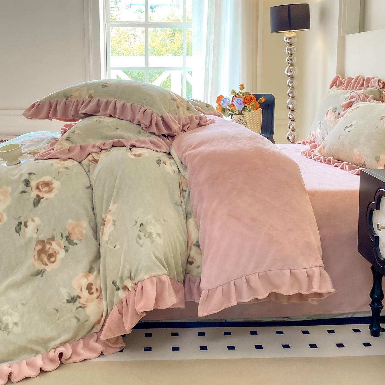 91家纺网 家纺一手货源 找家纺 锦彩家居 2025新款高克重牛奶绒花边款四件套-花屿愿 木棉花 绿