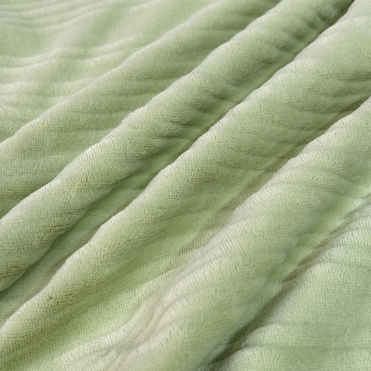 91家纺网 家纺一手货源 找家纺 （总）锦彩家居 2025新款亲肤舒适高克重牛奶绒纽扣款四件套-简爱