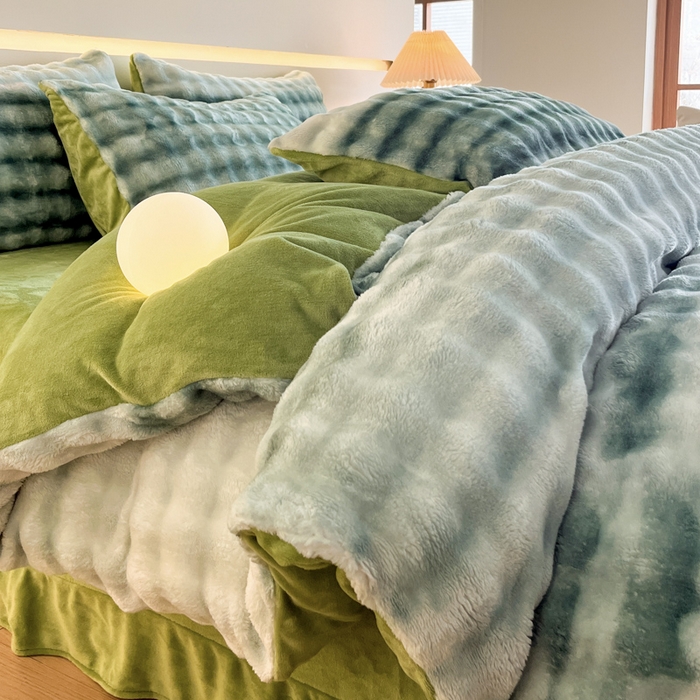 91家纺网 家纺一手货源 找家纺 绘萱家居 2025新款仿兔绒牛奶绒四件套兔毛兔兔绒-渐变彩泡泡 渐变彩泡泡-绿