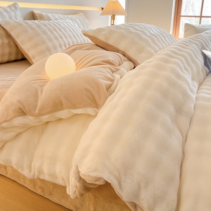 91家纺网 家纺一手货源 找家纺 绘萱家居 2025新款仿兔绒牛奶绒四件套兔毛兔兔绒-渐变彩泡泡 纯泡泡白+暖卡其