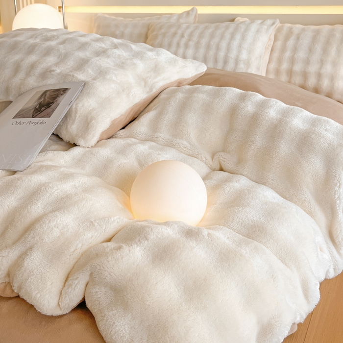 91家纺网 家纺一手货源 找家纺 绘萱家居 2025新款仿兔绒牛奶绒四件套兔毛兔兔绒-渐变彩泡泡 纯泡泡白+暖卡其