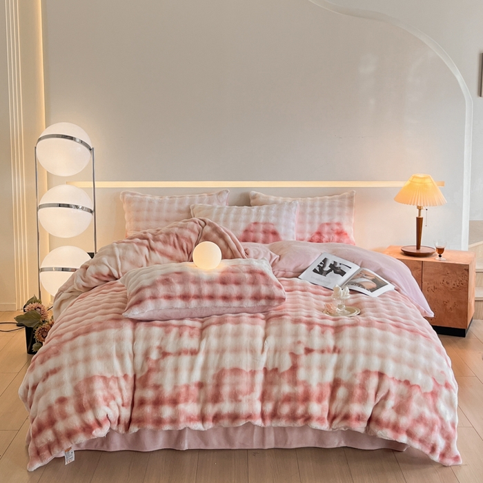 91家纺网 家纺一手货源 找家纺 绘萱家居 2025新款仿兔绒牛奶绒四件套兔毛兔兔绒-渐变彩泡泡 渐变彩泡泡-粉