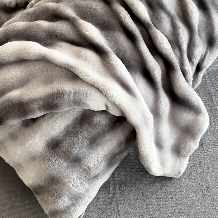 91家纺网 家纺一手货源 找家纺 绘萱家居 2025新款仿兔绒牛奶绒四件套兔毛兔兔绒-渐变彩泡泡 渐变彩泡泡-灰