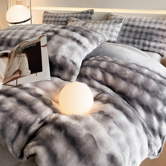 91家纺网 家纺一手货源 找家纺 绘萱家居 2025新款仿兔绒牛奶绒四件套兔毛兔兔绒-渐变彩泡泡 渐变彩泡泡-灰