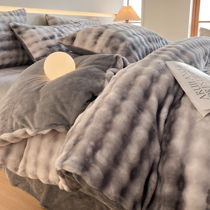 91家纺网 家纺一手货源 找家纺 绘萱家居 2025新款仿兔绒牛奶绒四件套兔毛兔兔绒-渐变彩泡泡 渐变彩泡泡-灰