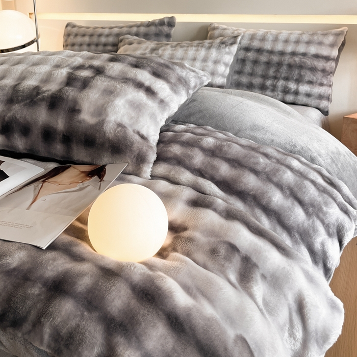 91家纺网 家纺一手货源 找家纺 绘萱家居 2025新款仿兔绒牛奶绒四件套兔毛兔兔绒-渐变彩泡泡 渐变彩泡泡-灰