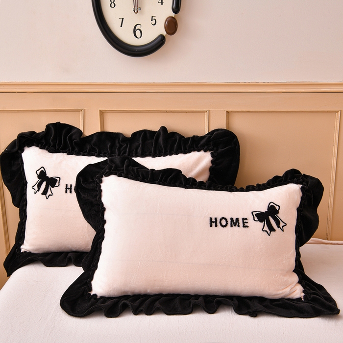 91家纺网 家纺一手货源 找家纺 梦之星 2025新款9斤毛巾绣韩式花边牛奶绒四件套 蝴蝶结-淡粉