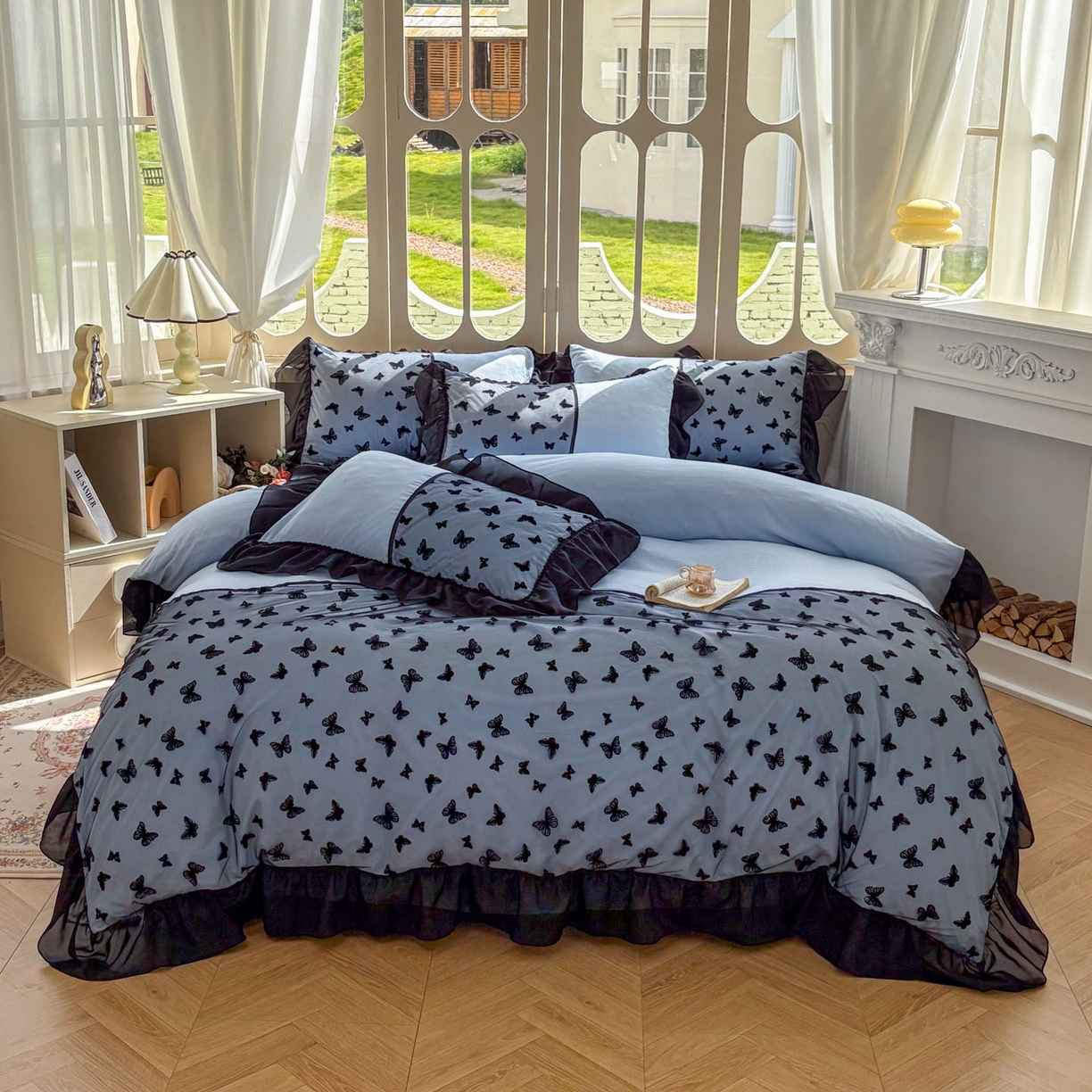 91家纺网 家纺一手货源 找家纺 （总）韩秀家纺 2025法式超柔水洗棉蕾丝花边床裙四件套工艺款床罩床笠款皱皱纱云朵棉四件套-蝴蝶梦境