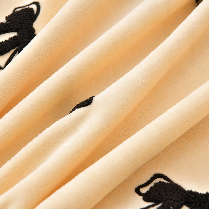 91家纺网 家纺一手货源 找家纺 梦之星 2025新款9斤毛巾绣韩式花边牛奶绒四件套 蝴蝶结-淡黄