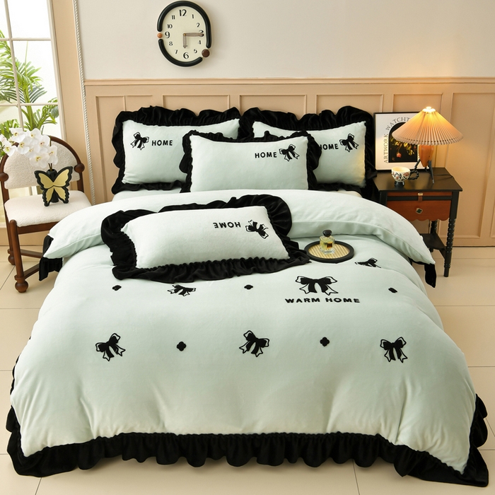 91家纺网 家纺一手货源 找家纺 梦之星 2025新款9斤毛巾绣韩式花边牛奶绒四件套 蝴蝶结-淡绿