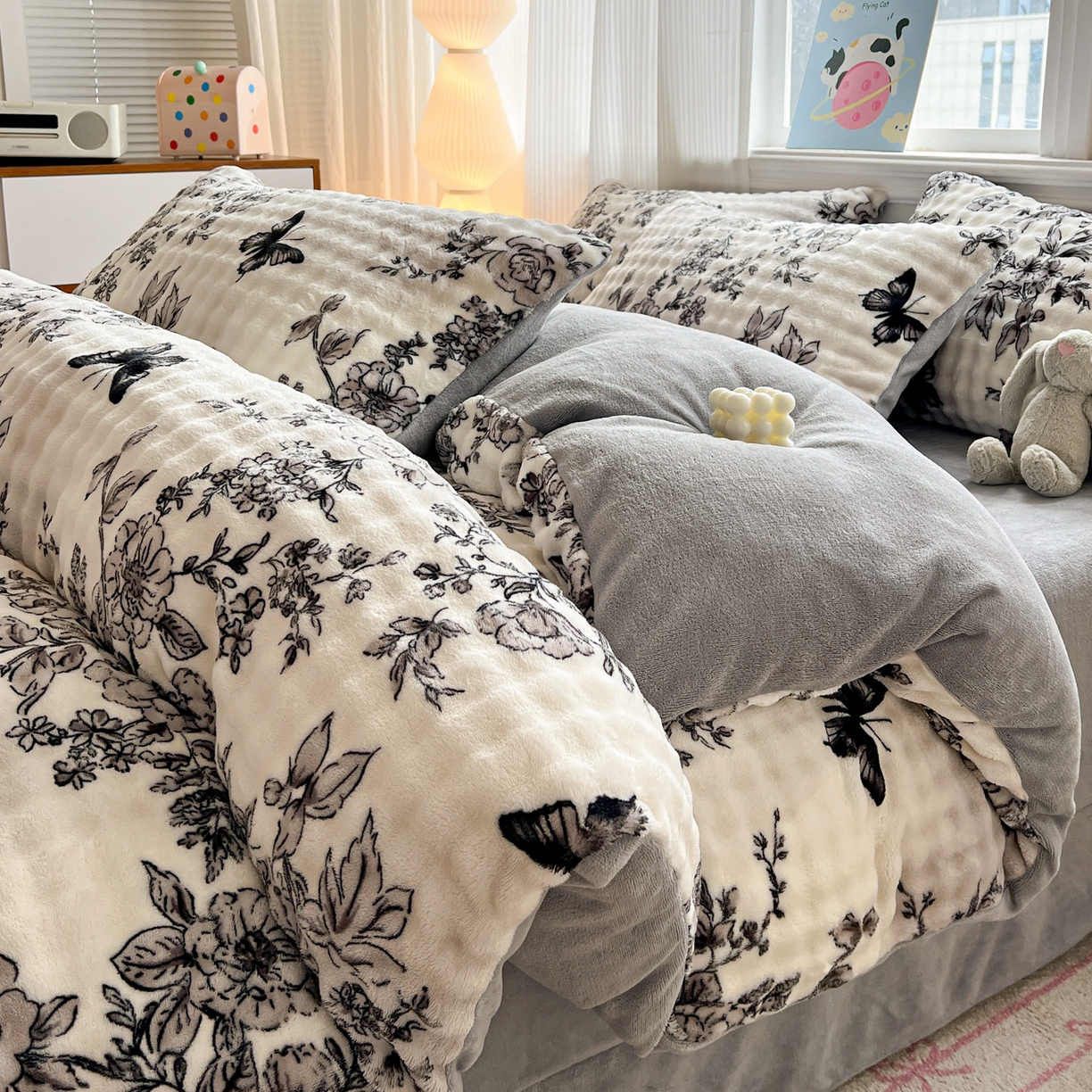 91家纺网 家纺一手货源 找家纺 仟网汇 2025新款泡泡绒牛奶绒四件套 奥黛丽