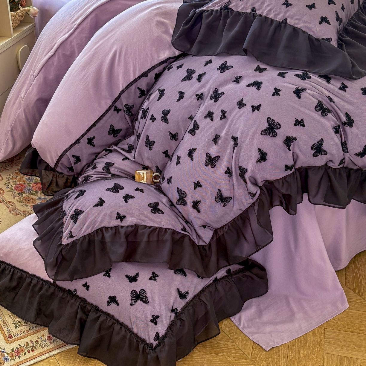 91家纺网 家纺一手货源 找家纺 韩秀家纺 2025法式超柔水洗棉蕾丝花边床裙四件套工艺款床罩床笠款皱皱纱云朵棉四件套-蝴蝶梦境 蝴蝶梦境-紫色