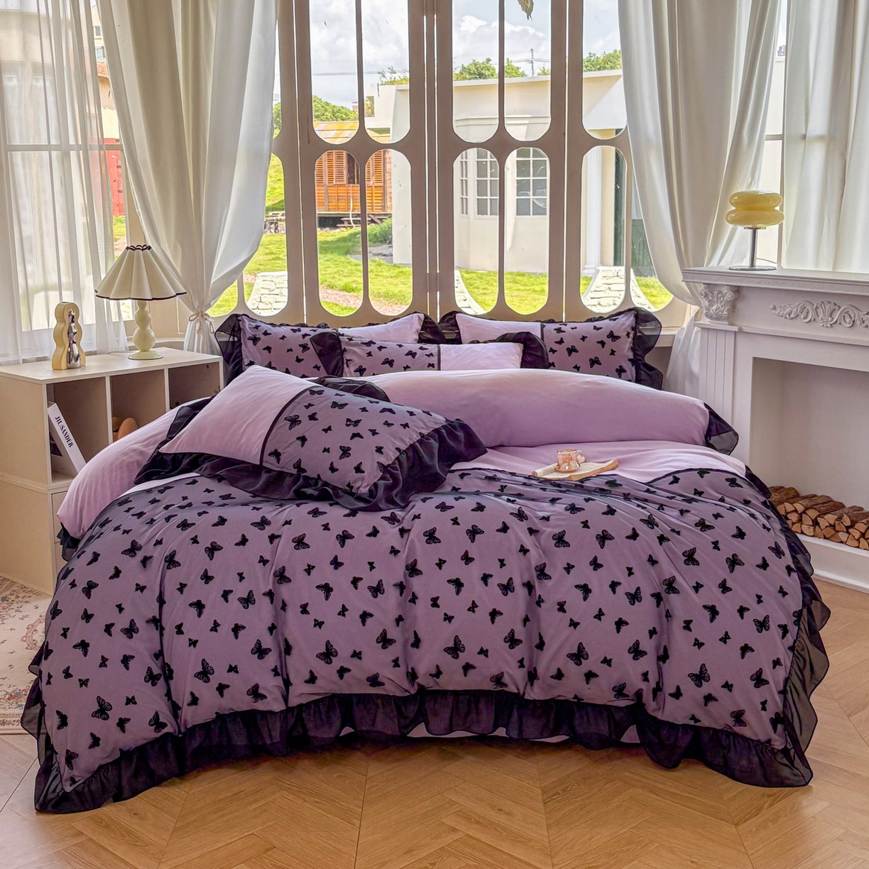 91家纺网 家纺一手货源 找家纺 韩秀家纺 2025法式超柔水洗棉蕾丝花边床裙四件套工艺款床罩床笠款皱皱纱云朵棉四件套-蝴蝶梦境 蝴蝶梦境-紫色
