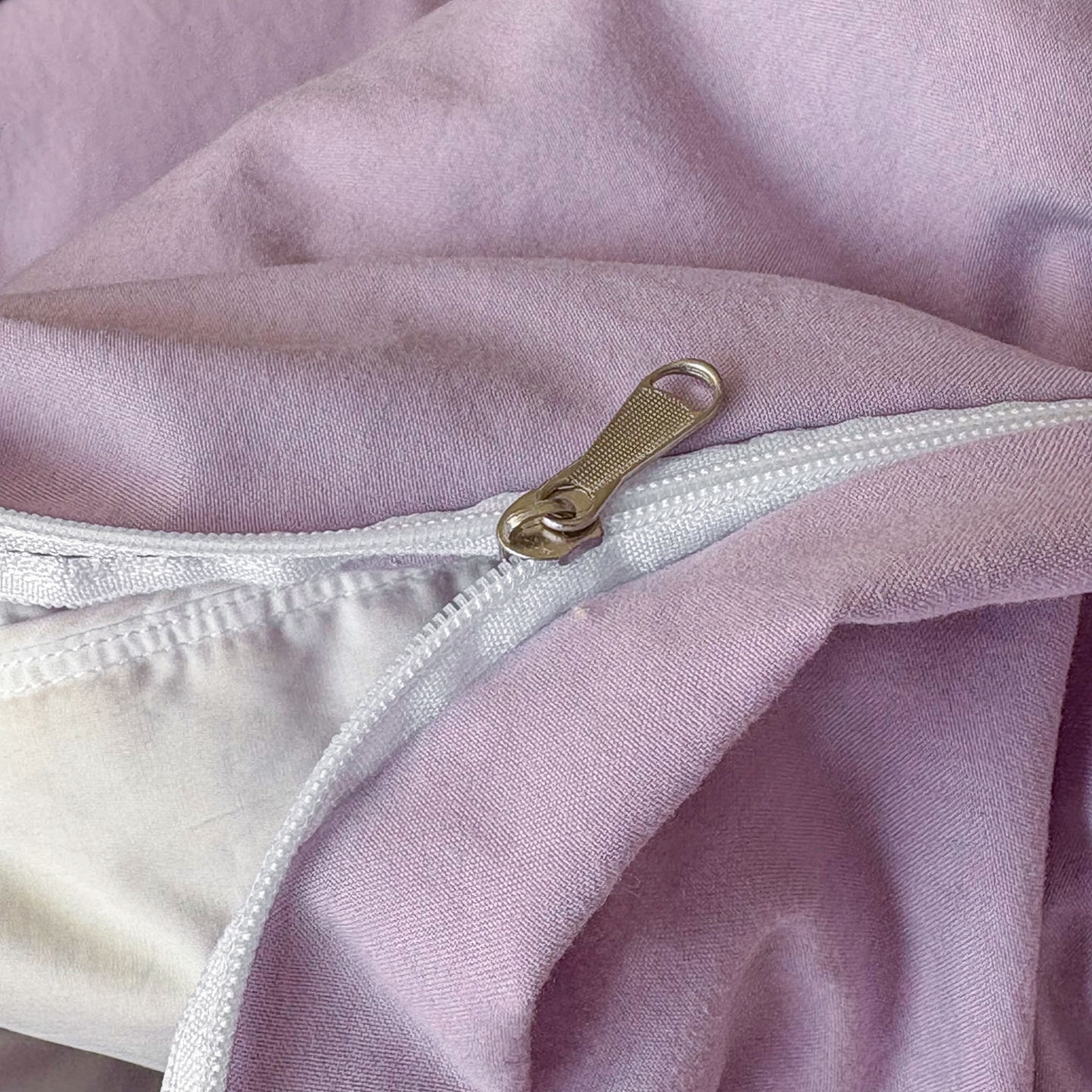 91家纺网 家纺一手货源 找家纺 韩秀家纺 2025法式超柔水洗棉蕾丝花边床裙四件套工艺款床罩床笠款皱皱纱云朵棉四件套-蝴蝶梦境 蝴蝶梦境-紫色