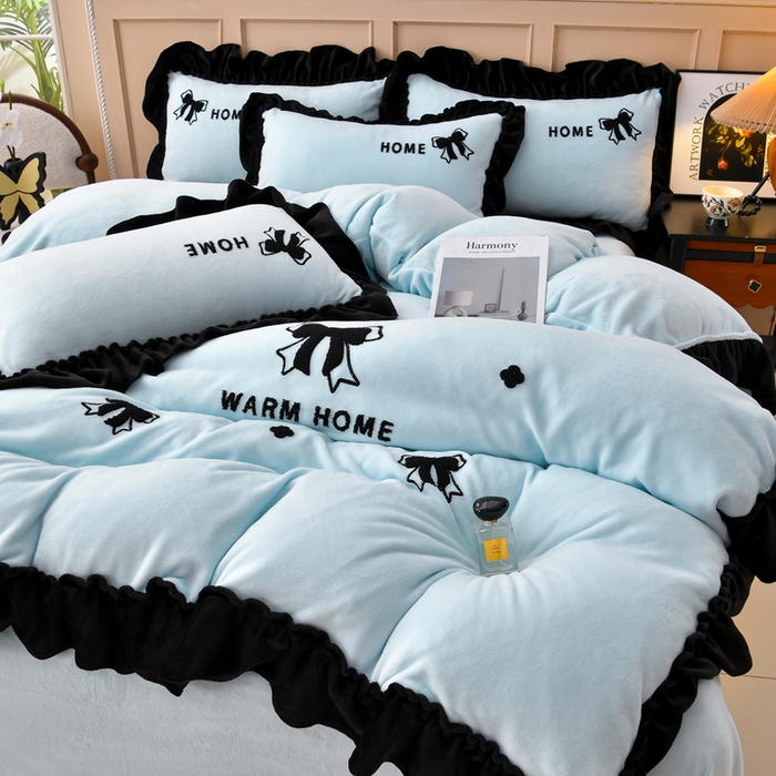 91家纺网 家纺一手货源 找家纺 梦之星 2025新款9斤毛巾绣韩式花边牛奶绒四件套 蝴蝶结-天空蓝