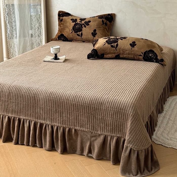 91家纺网 家纺一手货源 找家纺 （总）小叮当家纺仓储工厂店 买家秀 爆款花型2025秋冬新款高克重全消光牛奶绒印花大红喜庆保暖四件套直播