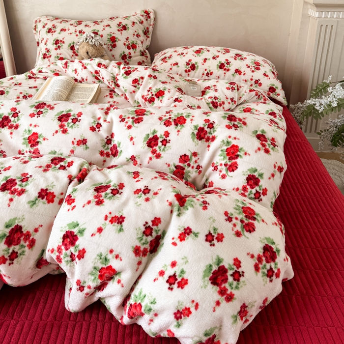 91家纺网 家纺一手货源 找家纺 小叮当家纺仓储工厂店 买家秀 爆款花型2025秋冬新款高克重全消光牛奶绒印花大红喜庆保暖四件套直播 梨花落