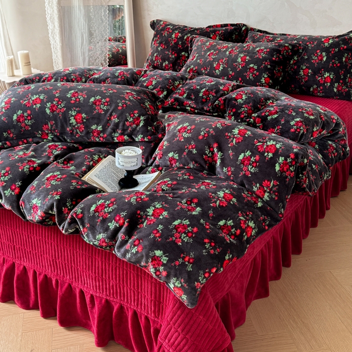 91家纺网 家纺一手货源 找家纺 小叮当家纺仓储工厂店 买家秀 爆款花型2025秋冬新款高克重全消光牛奶绒印花大红喜庆保暖四件套直播 花妖