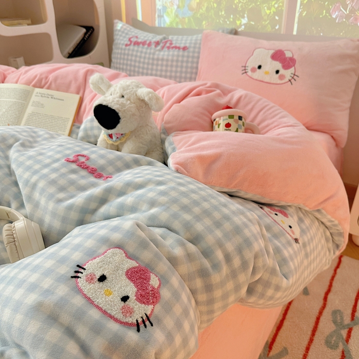 91家纺网 家纺一手货源 找家纺 （总）小叮当家纺仓储工厂店 买家秀 爆款花型2025新款秋冬保暖牛奶绒卡通小清新毛巾绣系列四件套