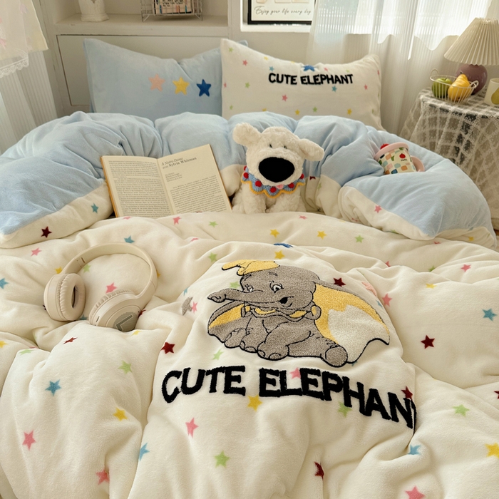 91家纺网 家纺一手货源 找家纺 小叮当家纺仓储工厂店 买家秀 爆款花型2025新款秋冬保暖牛奶绒卡通小清新毛巾绣系列四件套 星星小飞象