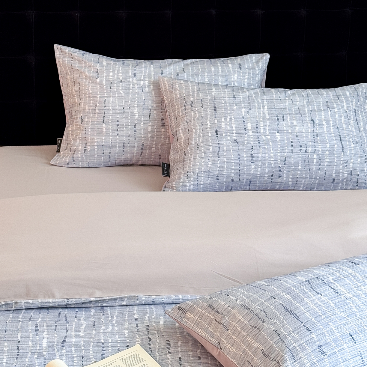 91家纺网 家纺一手货源 找家纺 三味舒屋 2025新款50支全棉印花磨毛四件套-麦吉拉系列 券后（包含优惠券后）不低于289/309元 磨毛麦吉拉蓝