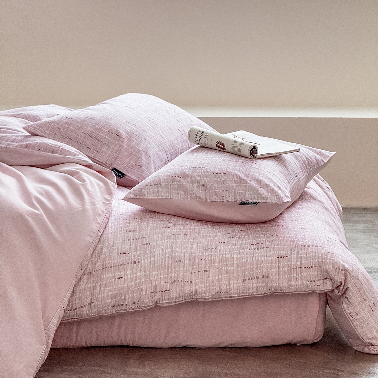 91家纺网 家纺一手货源 找家纺 （总）三味舒屋 2025新款50支全棉印花磨毛四件套-麦吉拉系列 券后（包含优惠券后）不低于289/309元