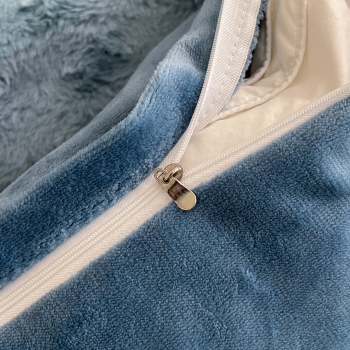 91家纺网 家纺一手货源 找家纺 梓之赫 2025新款全消光牛奶绒四件套-浪漫玫瑰 浪漫玫瑰-宝石蓝