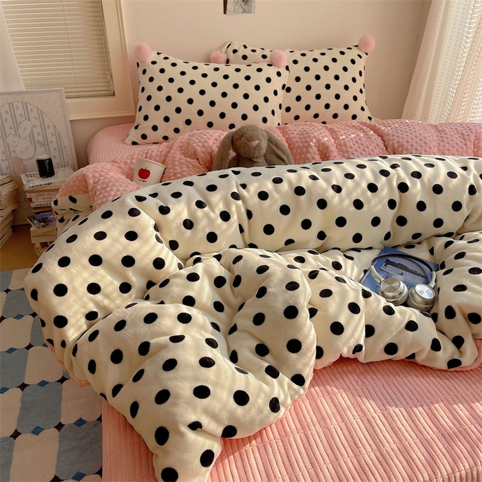 91家纺网 家纺一手货源 找家纺 （总）小叮当家纺仓储工厂店 买家秀 爆款花型2025新款高克重豆豆绒牛奶绒四件套泡芙感床盖套件直播热款