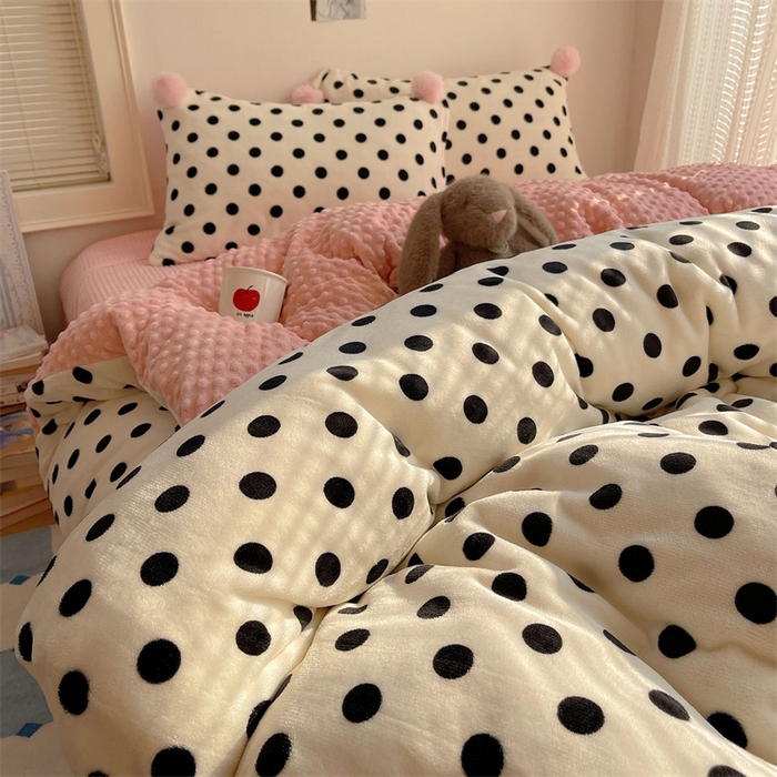 91家纺网 家纺一手货源 找家纺 （总）小叮当家纺仓储工厂店 买家秀 爆款花型2025新款高克重豆豆绒牛奶绒四件套泡芙感床盖套件直播热款