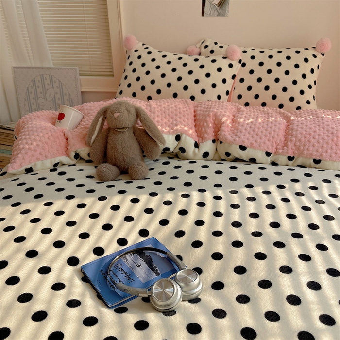 91家纺网 家纺一手货源 找家纺 （总）小叮当家纺仓储工厂店 买家秀 爆款花型2025新款高克重豆豆绒牛奶绒四件套泡芙感床盖套件直播热款