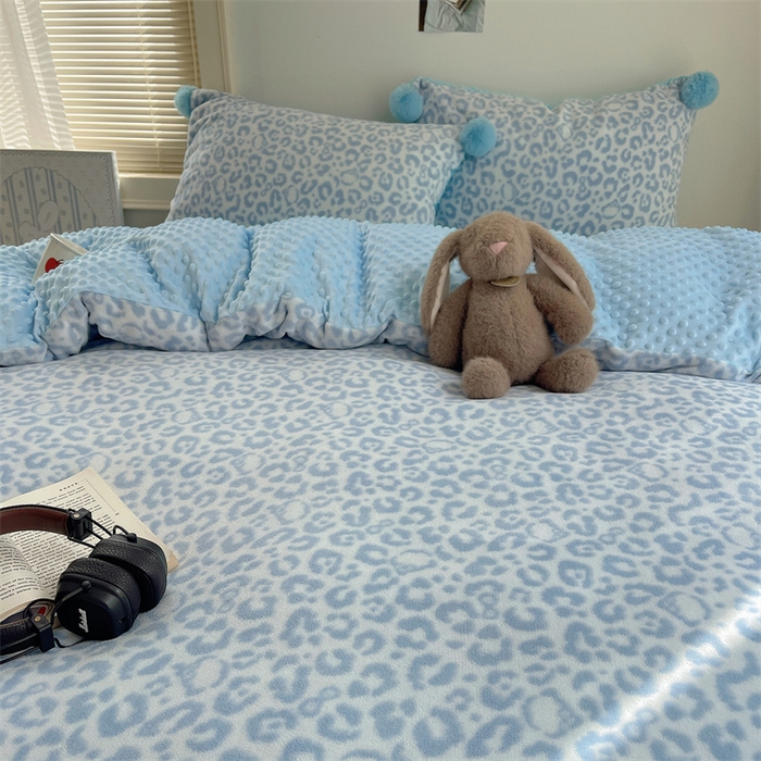 91家纺网 家纺一手货源 找家纺 （总）小叮当家纺仓储工厂店 买家秀 爆款花型2025新款高克重豆豆绒牛奶绒四件套泡芙感床盖套件直播热款