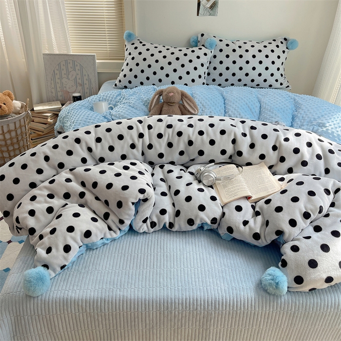 91家纺网 家纺一手货源 找家纺 小叮当家纺仓储工厂店 买家秀 爆款花型2025新款高克重豆豆绒牛奶绒四件套泡芙感床盖套件直播热款 蓝色团团