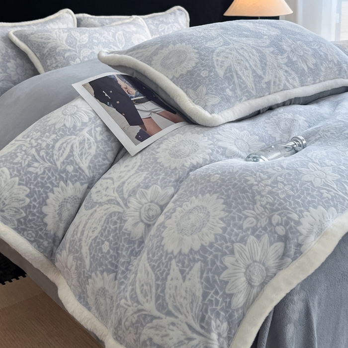 91家纺网 家纺一手货源 找家纺 （总）极简 2025新款立体雕花牛奶绒四件套系列