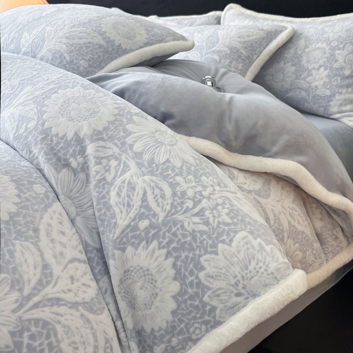 91家纺网 家纺一手货源 找家纺 （总）极简 2025新款立体雕花牛奶绒四件套系列